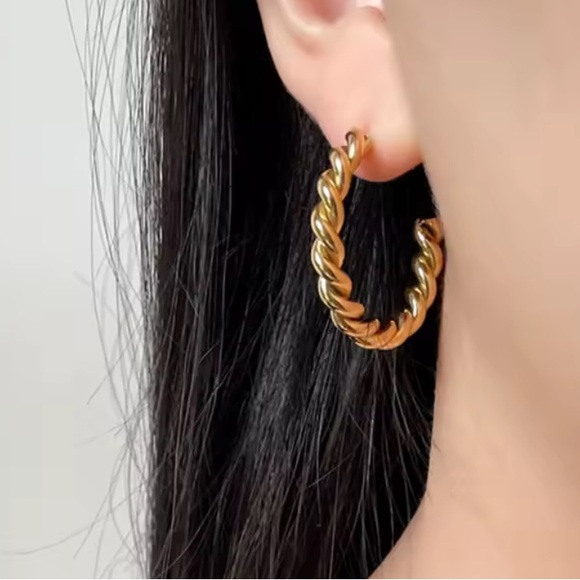 New 14K Gold Plated Twisted Winding Geometric Hoop Earrings Trendy Bohemia - Picture 1 of 8